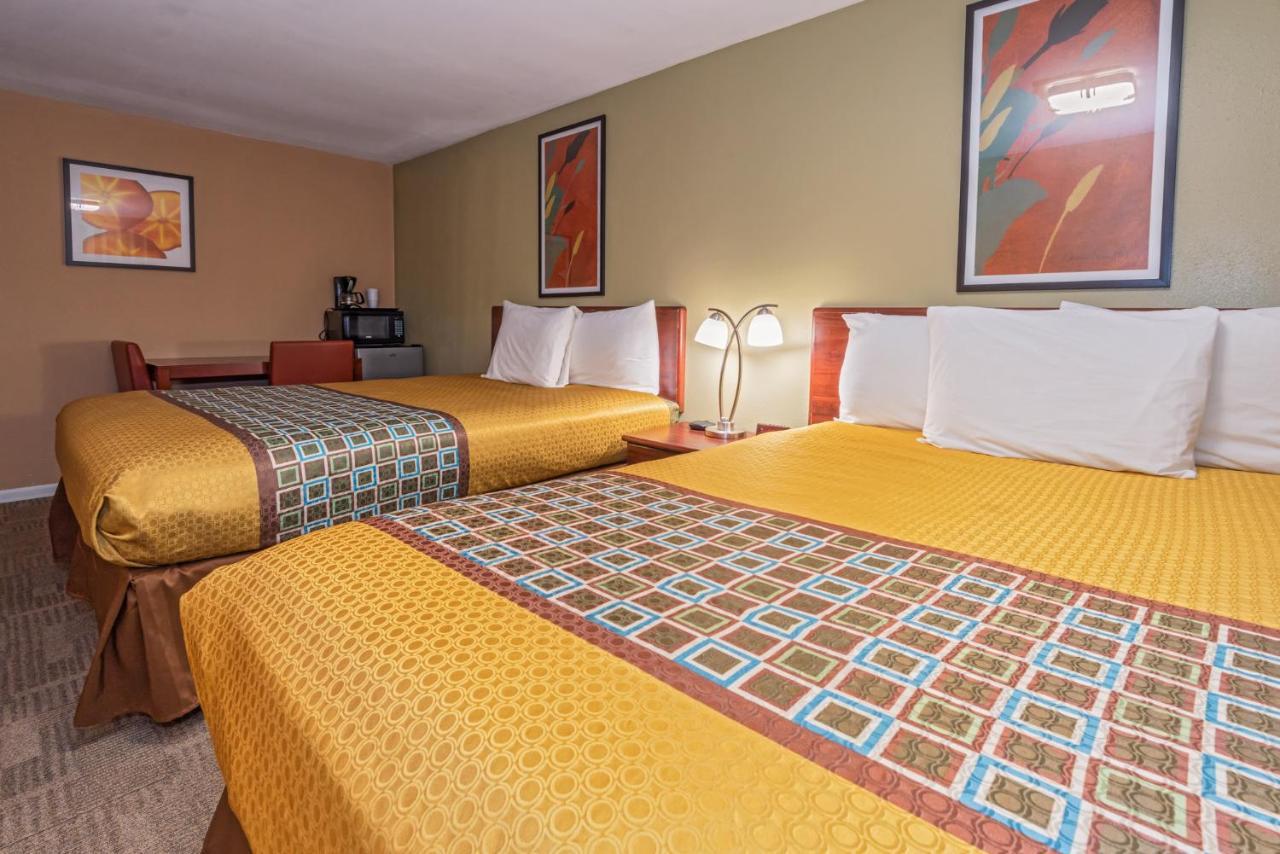 Far West Motel Forks Bagian luar foto